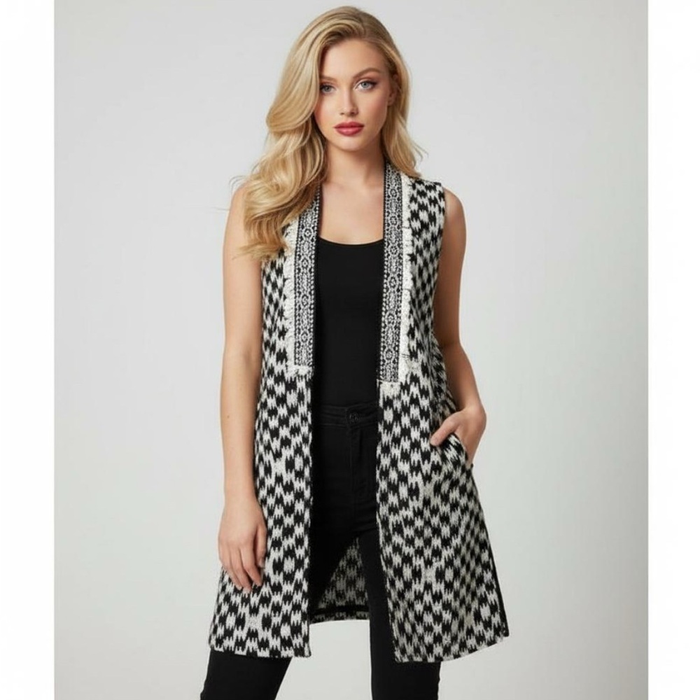 ATMOSPHERE Black White Oversized Tribal Open Thick Vest Blazer Coat Size 6
